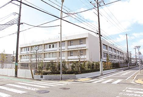 春風小学校